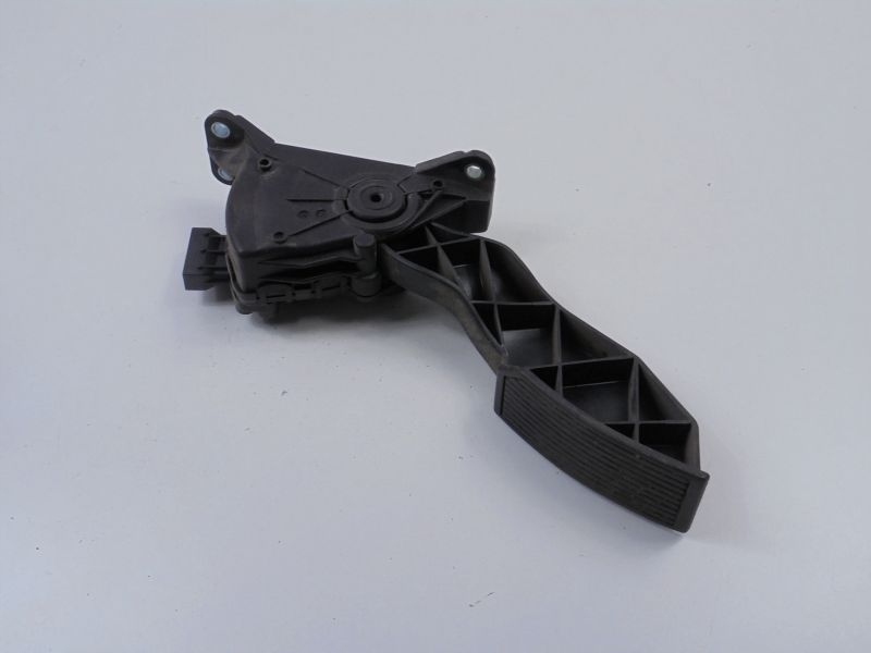 фото №8, Altima iii l31 потенціометр газу 2,5b 180024z800