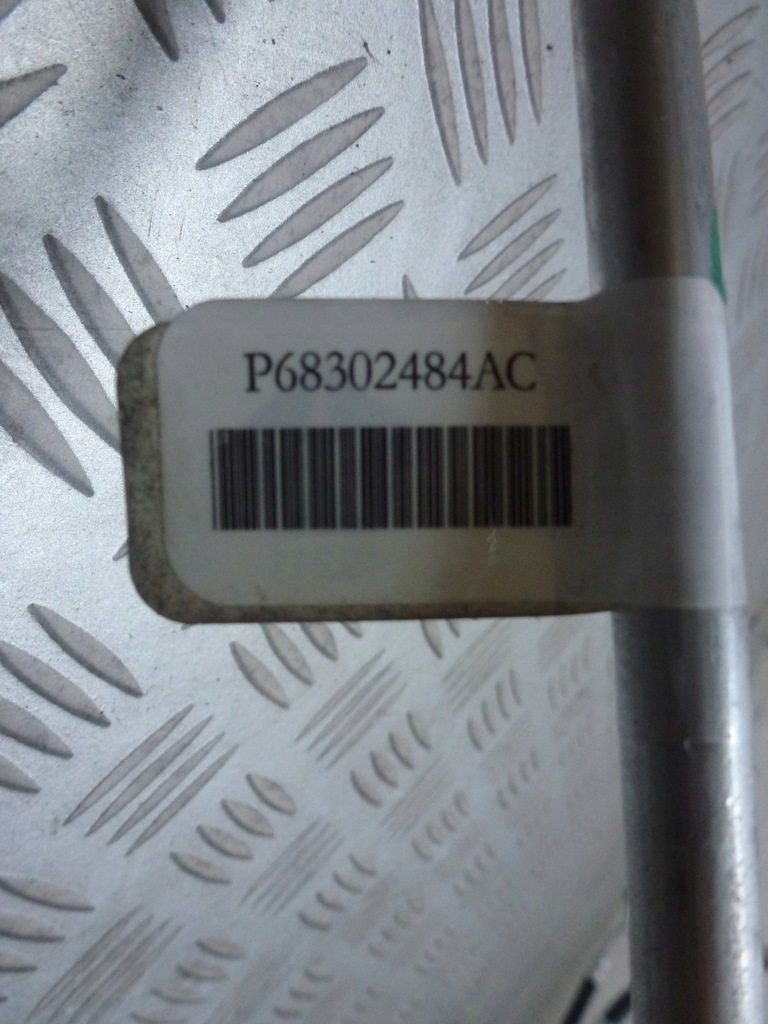 фото №3, Шланг кондиционера compass ii 16- p68302484ac