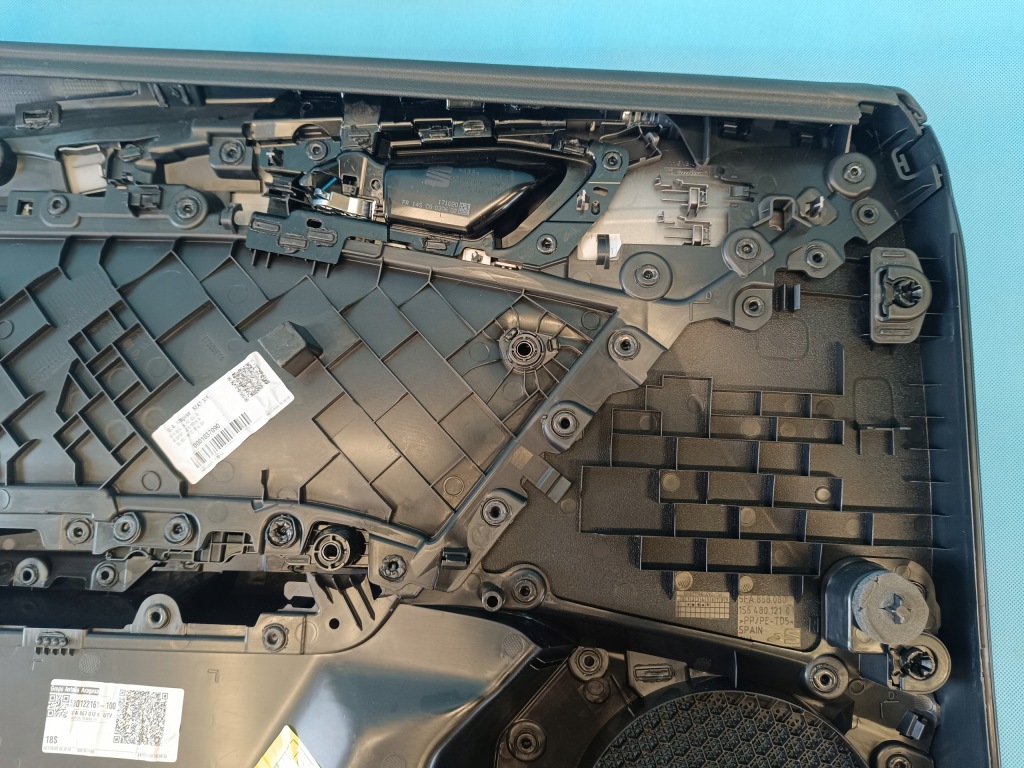 фото №7, Seat leon 4 iv fr combi 2.0 tdi 2021 r обивка обшивка дверь правый перед