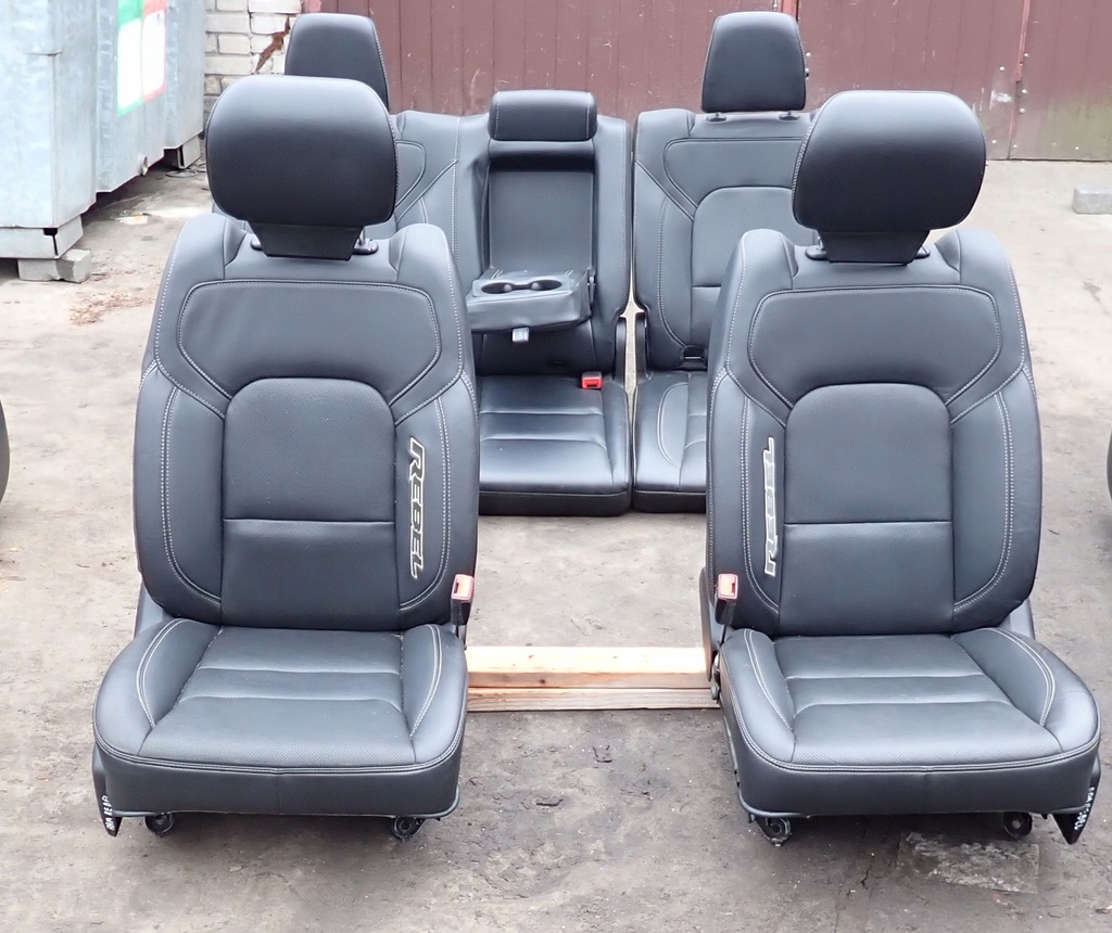 фото №1, Обивка заднее сиденье сиденья dodge ram rebel 2019-