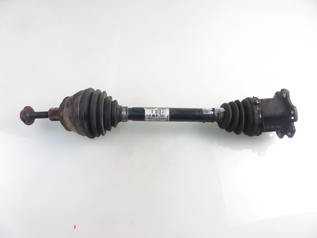 Приводной вал правый  передняя audi a6 c6 3.0 tdi 4f0407272j в Украине