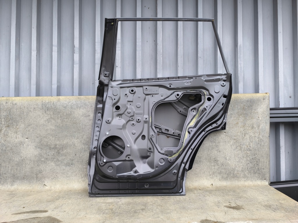 фото №13, Toyota rav4 rav 4 v 5 2018- дверь правое задняя задние