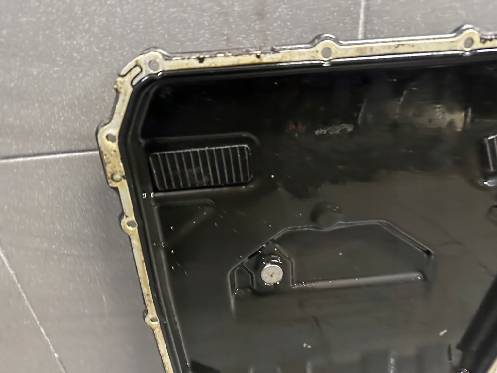 Піддон масляна коробки npb audi a6 c7 s-tronic 0b5321359f Зі Шроту