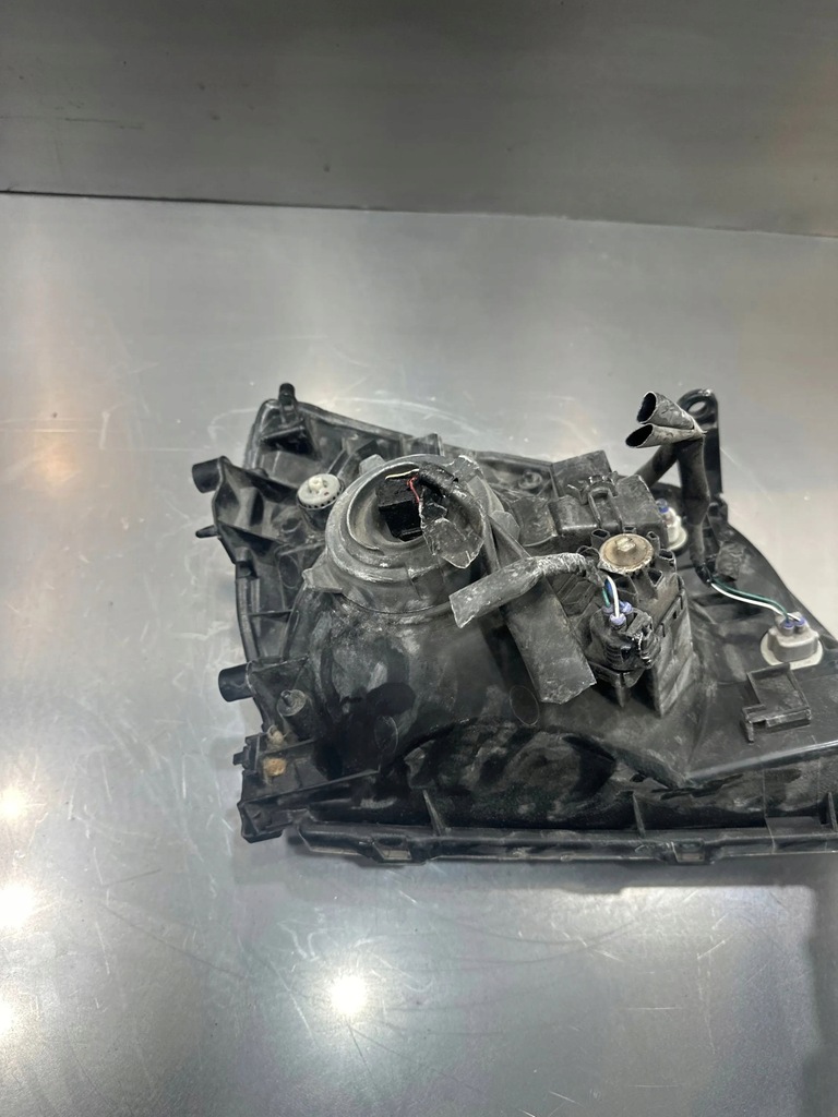 фото №8, Toyota hiace h200 2008 перед сторона ліва лампа передня