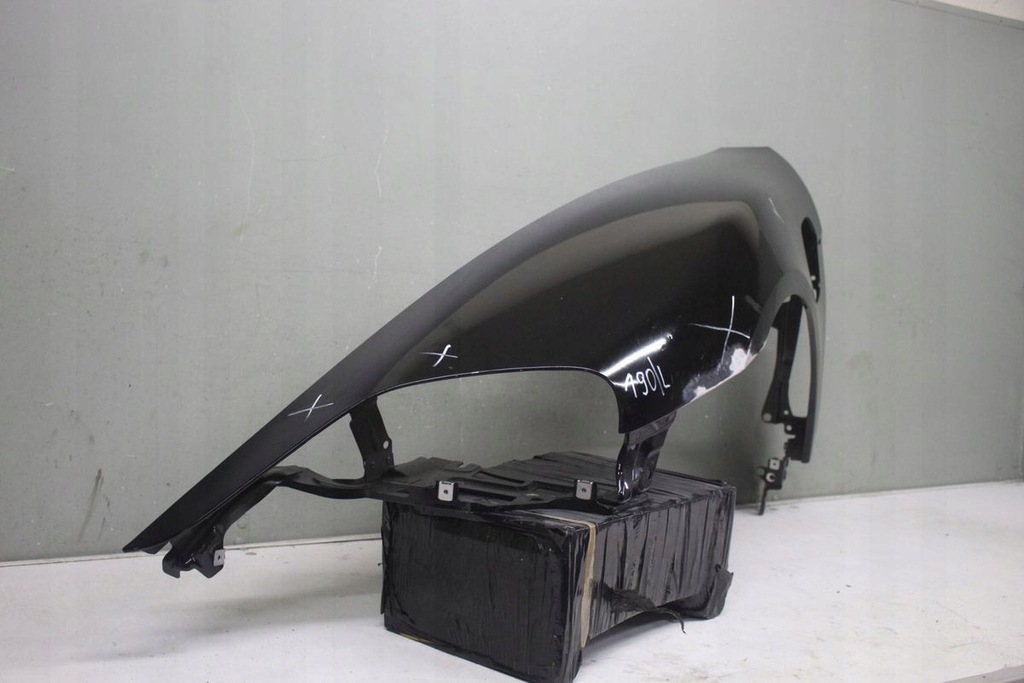 фото №1, Крыло левый перед porsche taycan