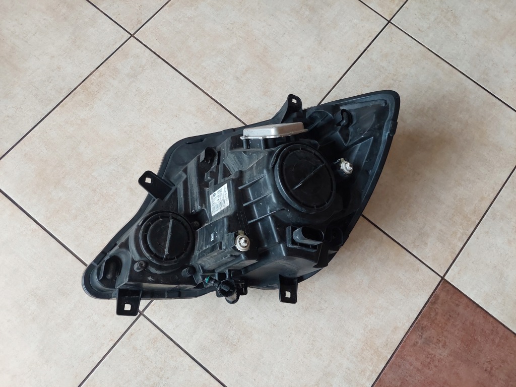 Фара - правая - ксенон - led - mercedes sprinter w906 - рестайлинг в Украине