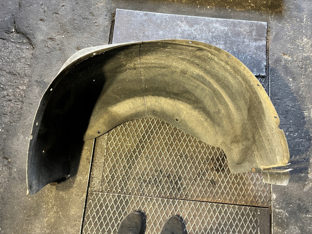 фото №1, 314 bmw e70 x5 подкрылок задняя задние правое