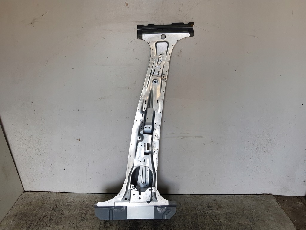 фото №1, Bentley bentayga блок двигуна внутрішній середній правий