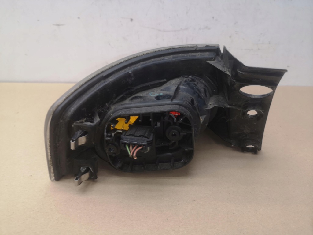 фото №6, Лампа правая задняя w крыло seat ibiza iii lift 3d 3 дверь 05-08