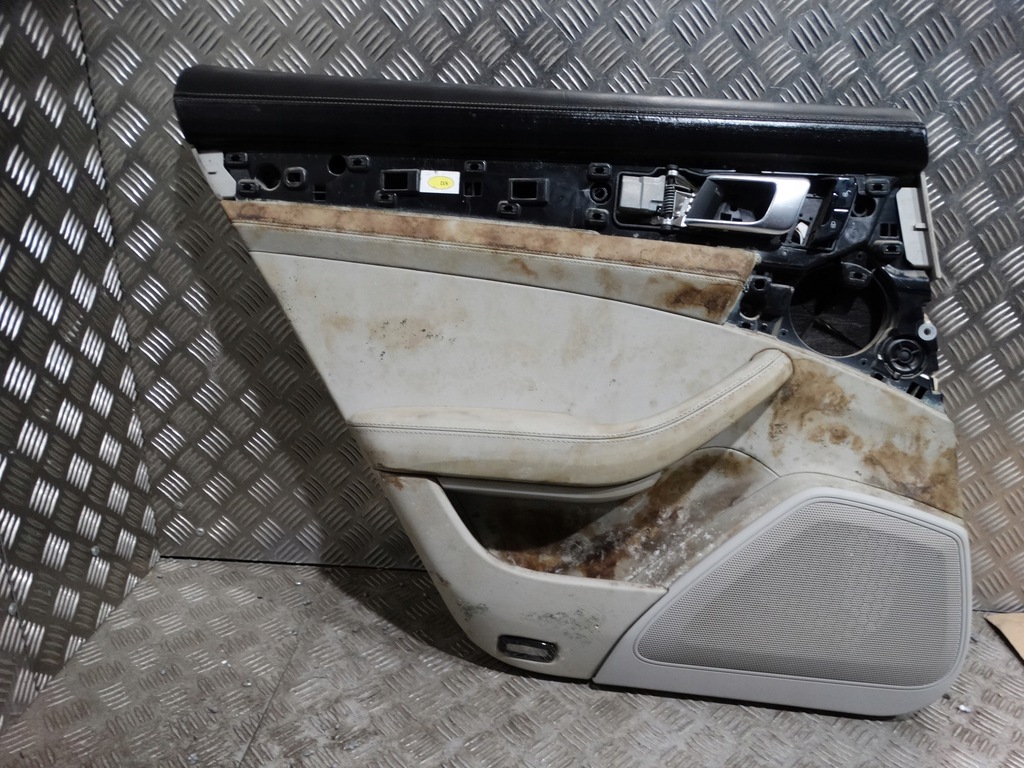 фото №1, Обшивка дверь задний левый porsche panamera 971 1