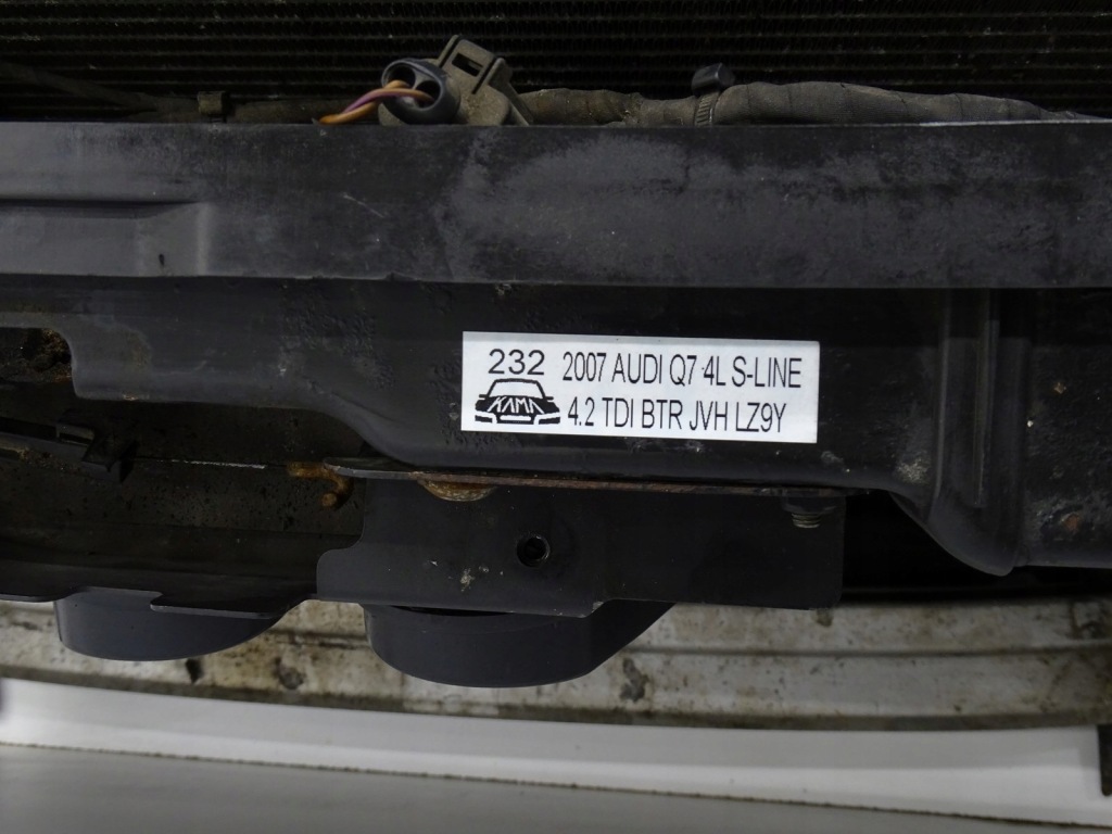 Комплект  ремень перед передний усилитель радиатор балка audi q7 4l 4.2 tdi 05-09r Оригинал