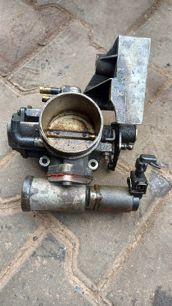 фото №1, Дросельна заслінка opel vectra b 98r sedan