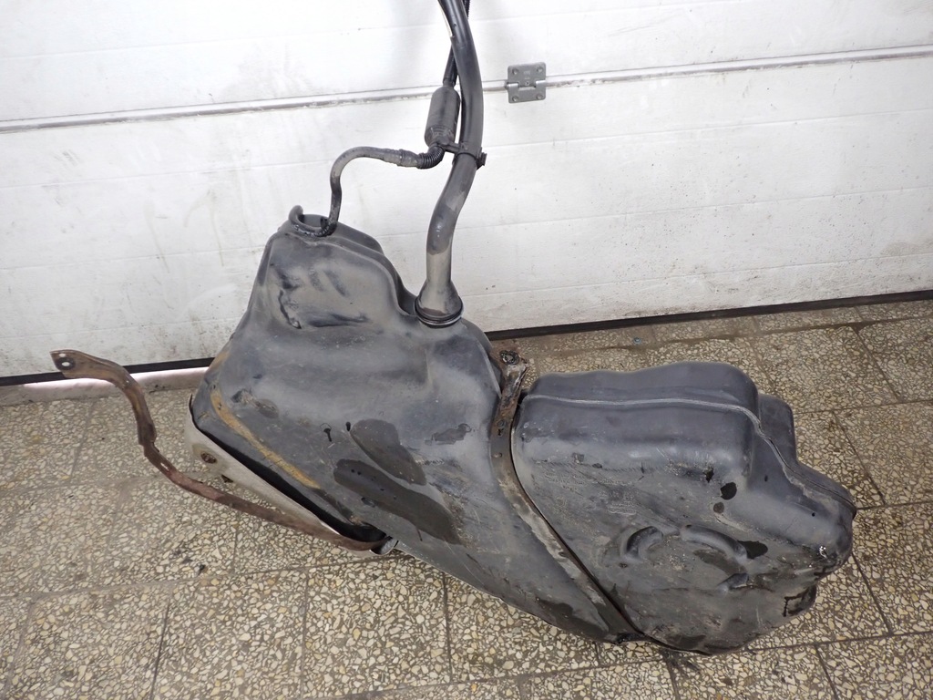 фото №7, Бак пального audi a5 8t 2.0 бензин 8k0201085