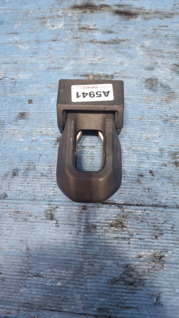 фото №1, Крепление капот jeep wrangler jk 18r 68240952af