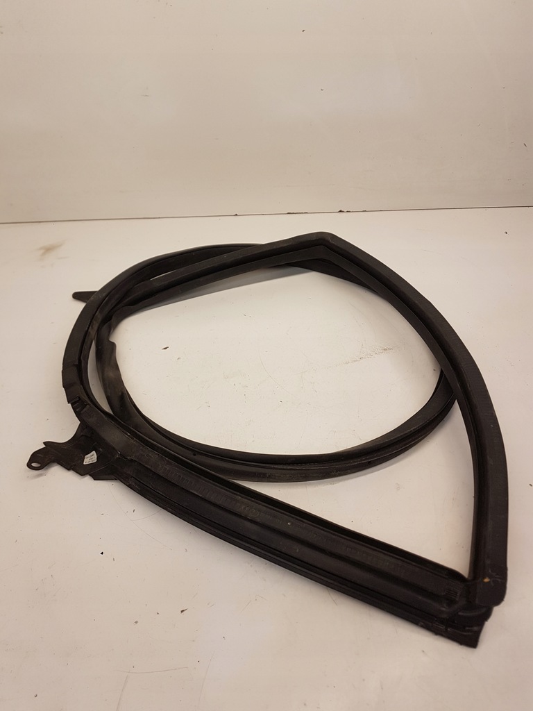 фото №1, Прокладка дверь левый задняя audi a5 sportback 8t8