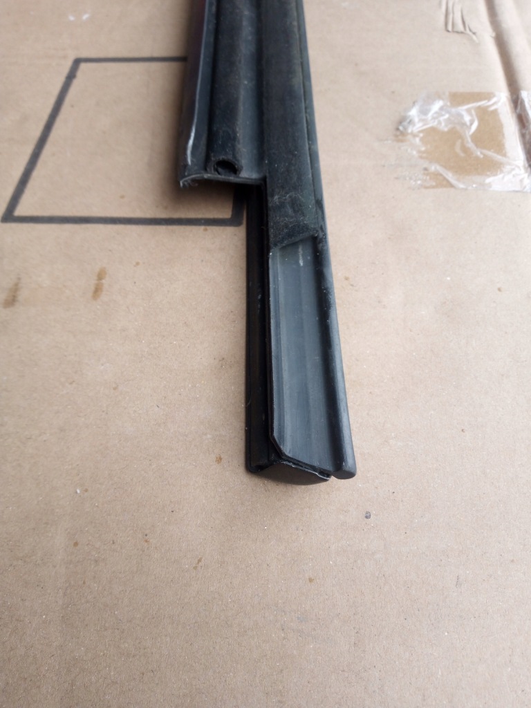 фото №12, Audi a5 sportback молдинг дверь правый перед black piano!!! 8t8853284l 18-27