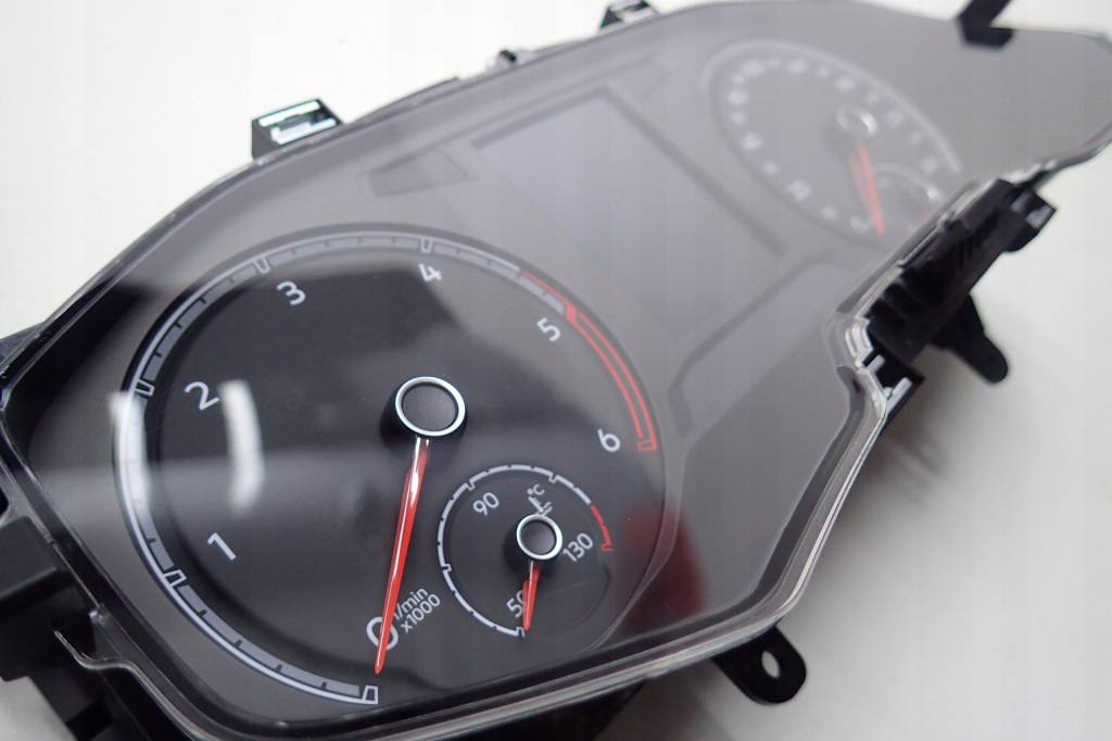 фото №3, Vw t-roc счетчик приборы 2.0tdi 2ga920741