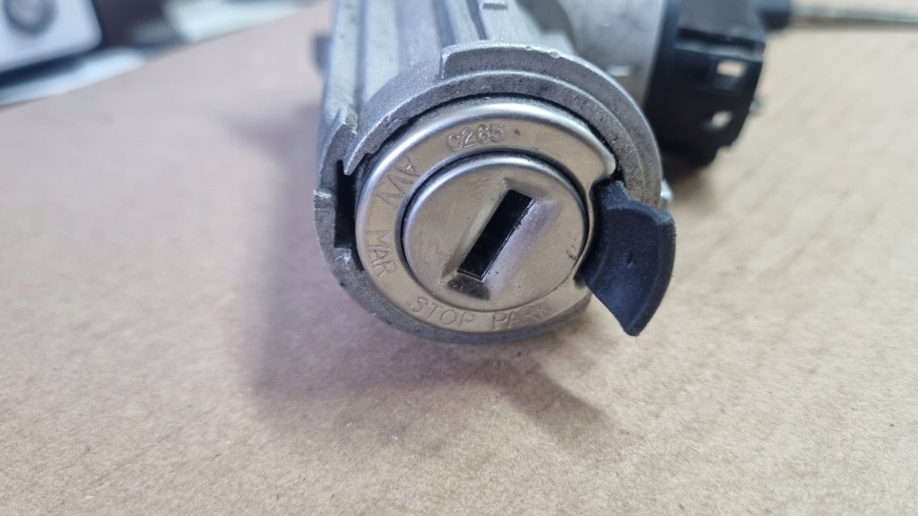 Замок зажигания ключи fiat ducato boxer jumper 01099001 Оригинал