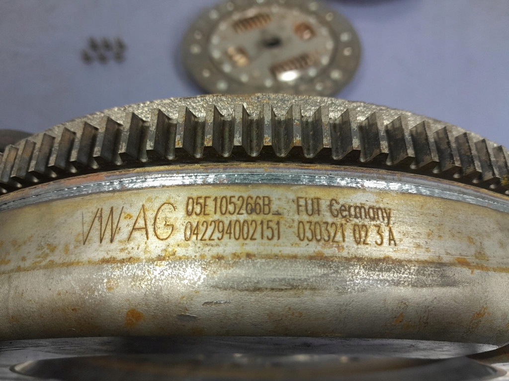 фото №4, Seat leon iv 1.5 tsi зчеплення колесо двомасовий комплект 05e105266b 04e141026f