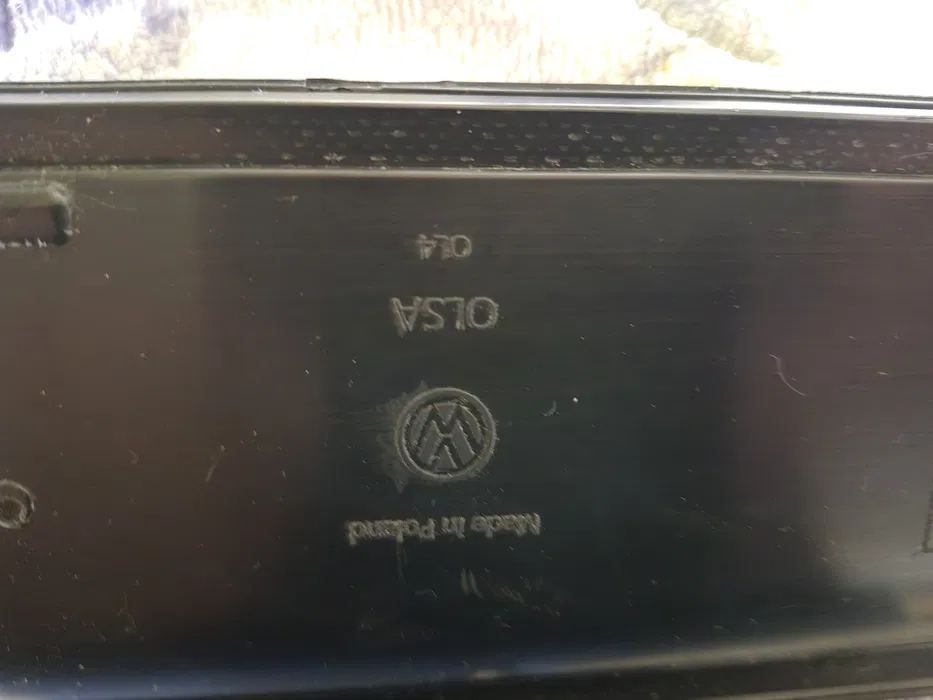 фото №7, Vw id 4. лампа задняя, накладка.