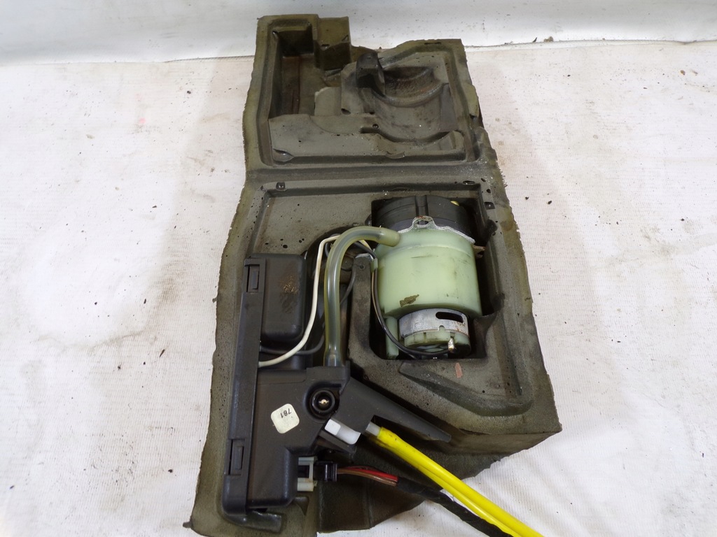 фото №1, Помпа центрального замка mercedes w168 1688000148