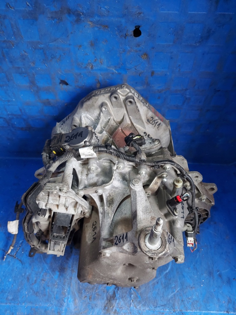 Купити Коробка передач smart 453 0.9 t b 2500326290 бензин