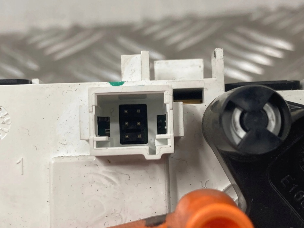 фото №7, Peugeot 208 2015 панель кондиціонера