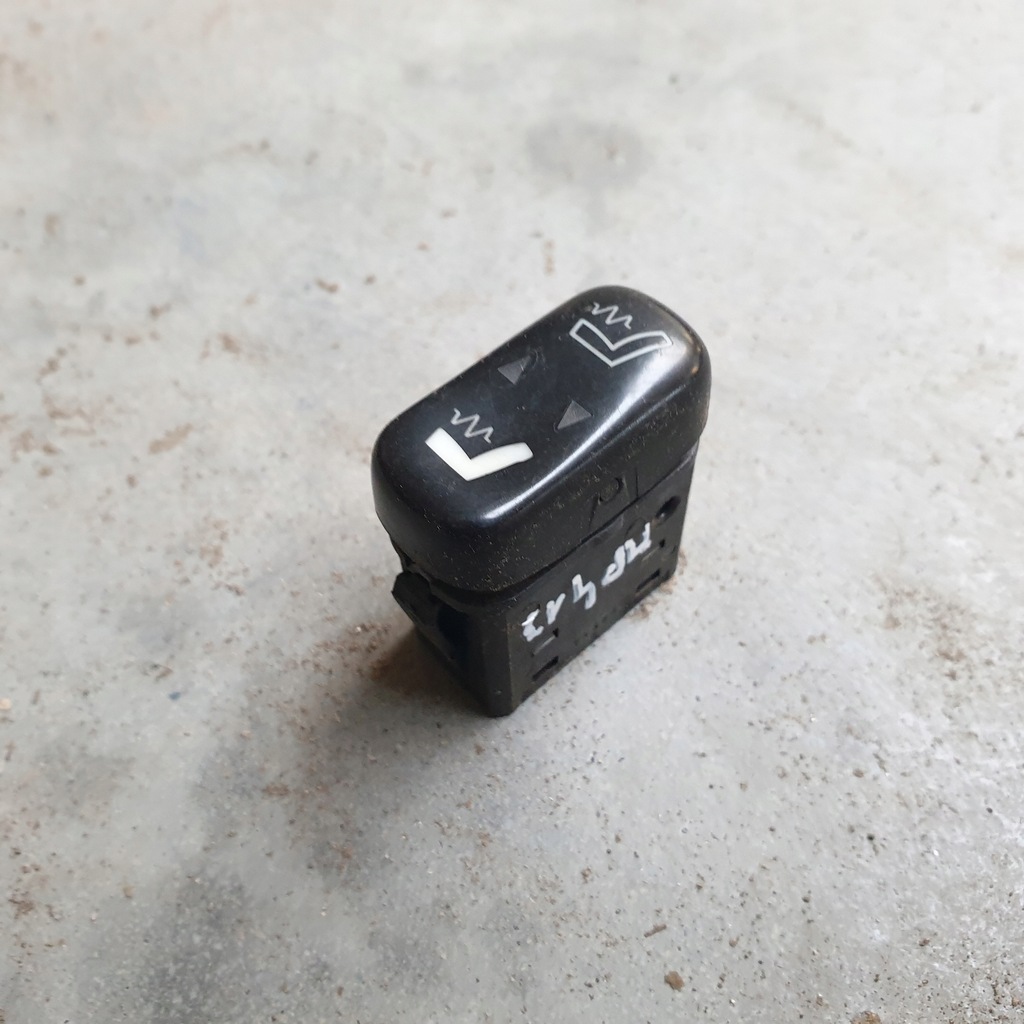 фото №1, Actros mp4 arocs antos клавиша кнопка переключатель подогрев сиденье