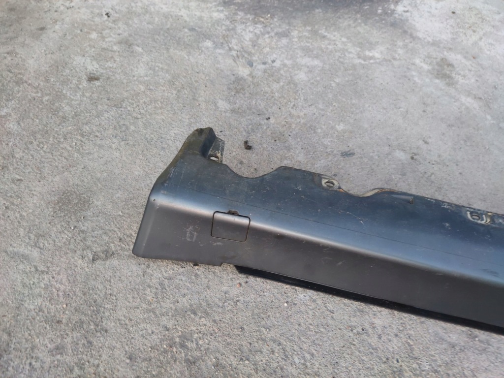 Купити Mercedes r129 поріг лівий накладка