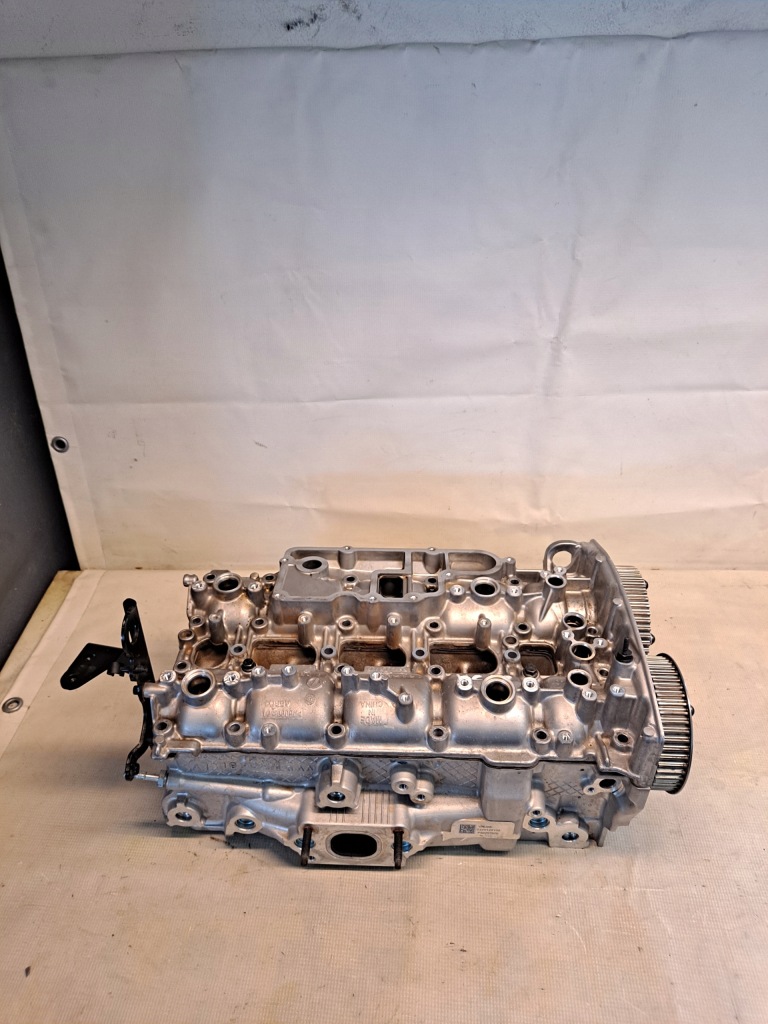 фото №1, Головка двигуна volvo xc40 2.0b 32257826 32257746