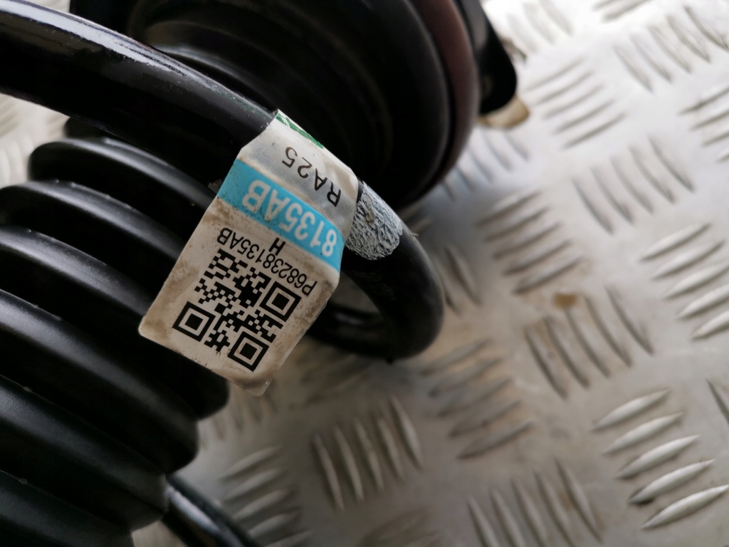 фото №9, Chrysler pacifica ii 17- 3.6 поворотный кулак амортизатор правый перед