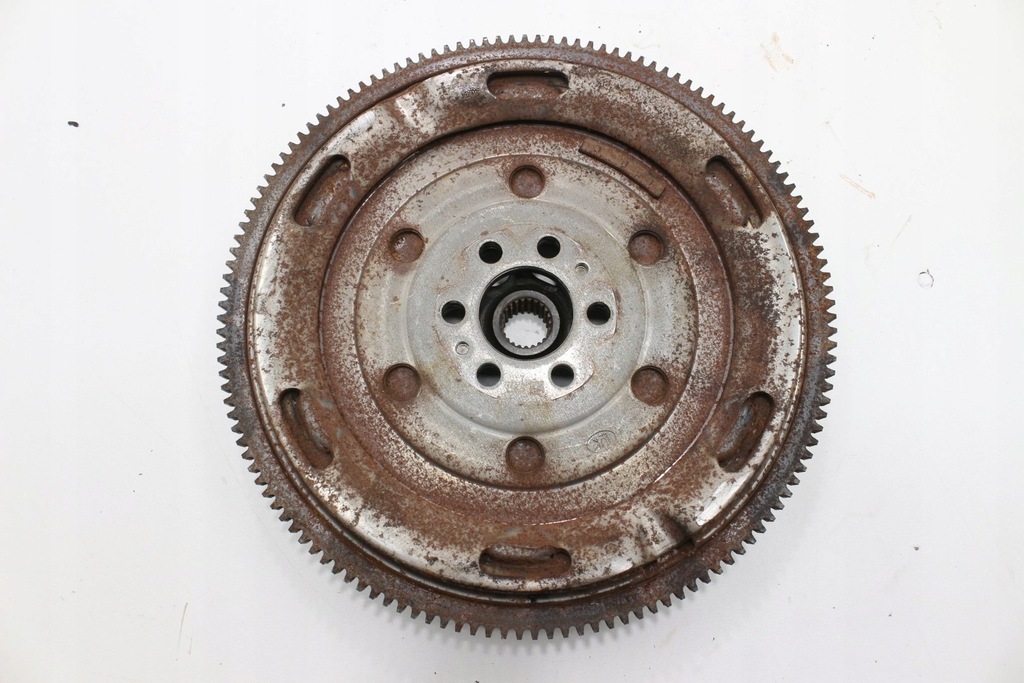 фото №6, Audi a4 b7 2.0 tfsi колесо двухмассовый 06d105317a