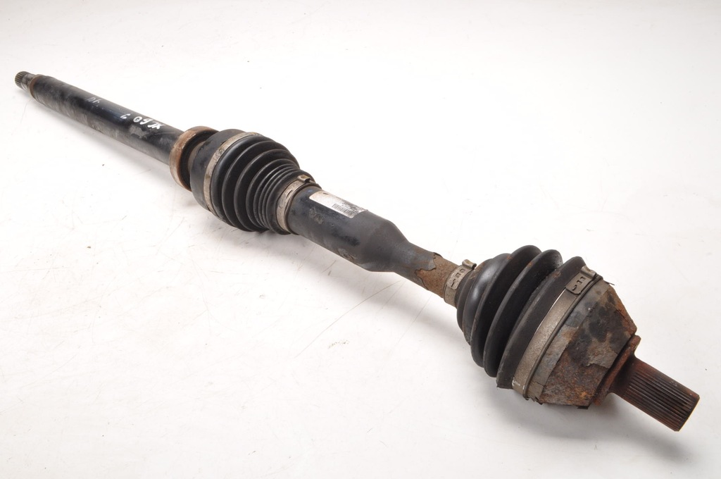 фото №1, Volvo xc60 i приводной вал правая длинная 31325076