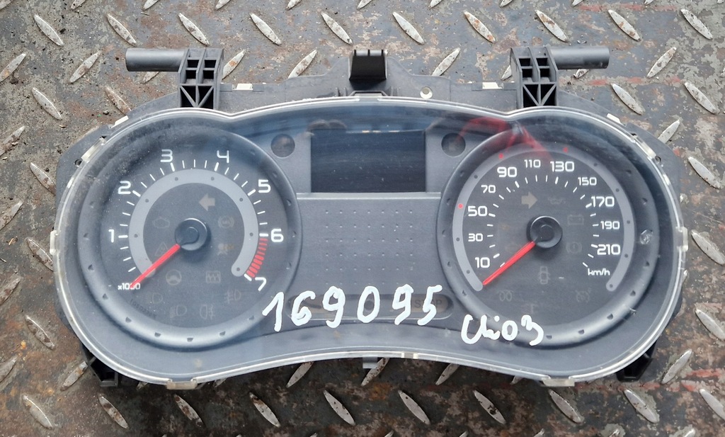 фото №1, Лічильник прилади renault оригінальний номер 8200715178m