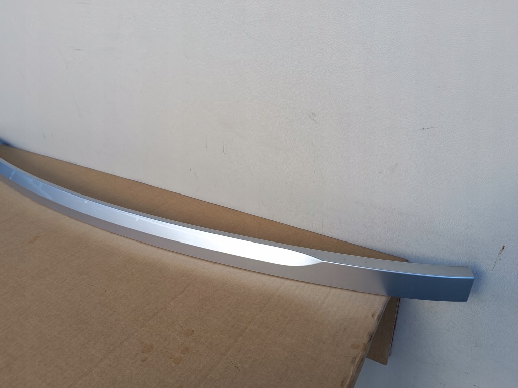 фото №3, Land range rover l460 2022-2025 молдинг na крышка задняя задняя m8e2-404c42