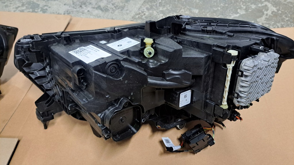 фото №7, Bmw g05 g06 lci лампы перед full led адаптивный полный laser lift модули