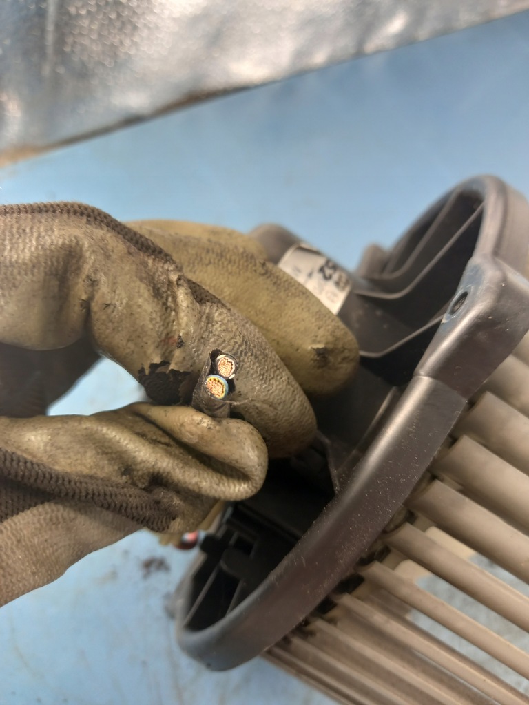 фото №4, Вентилятор обігрівача mitsubishi carisma 97r hb