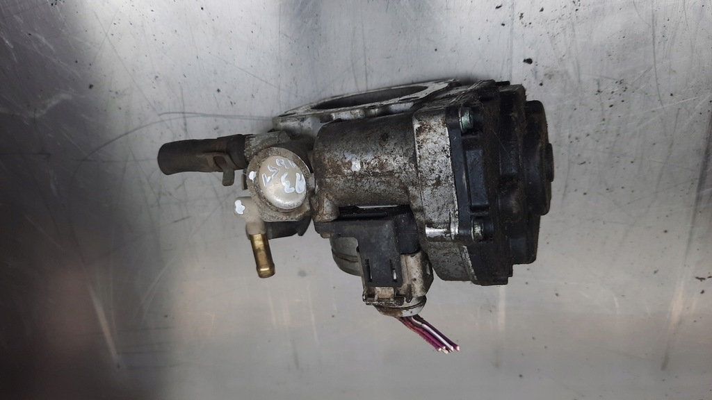 фото №4, Дроссельная заслонка audi a3 8l 98r 1.6b hb 3d