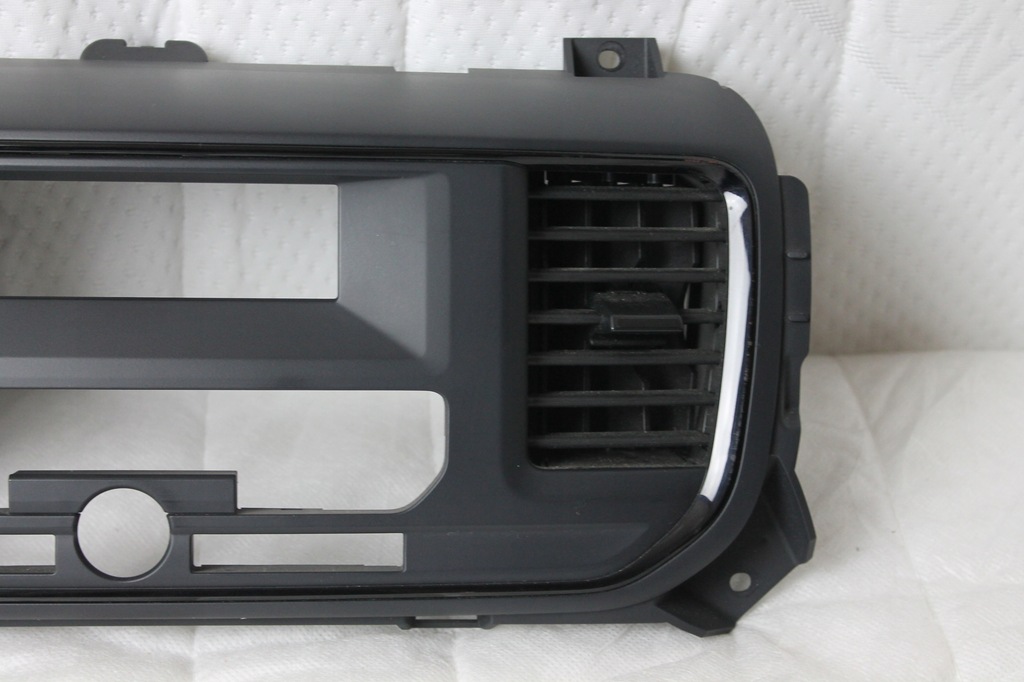 фото №3, Toyota proace рамка радио дисплея решётка диффузор expert jumpy citroen