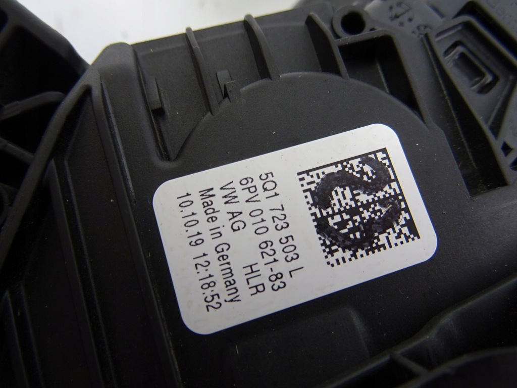 фото №10, Vw t-roc педаль газа тормоза колодка 5q1721058dm