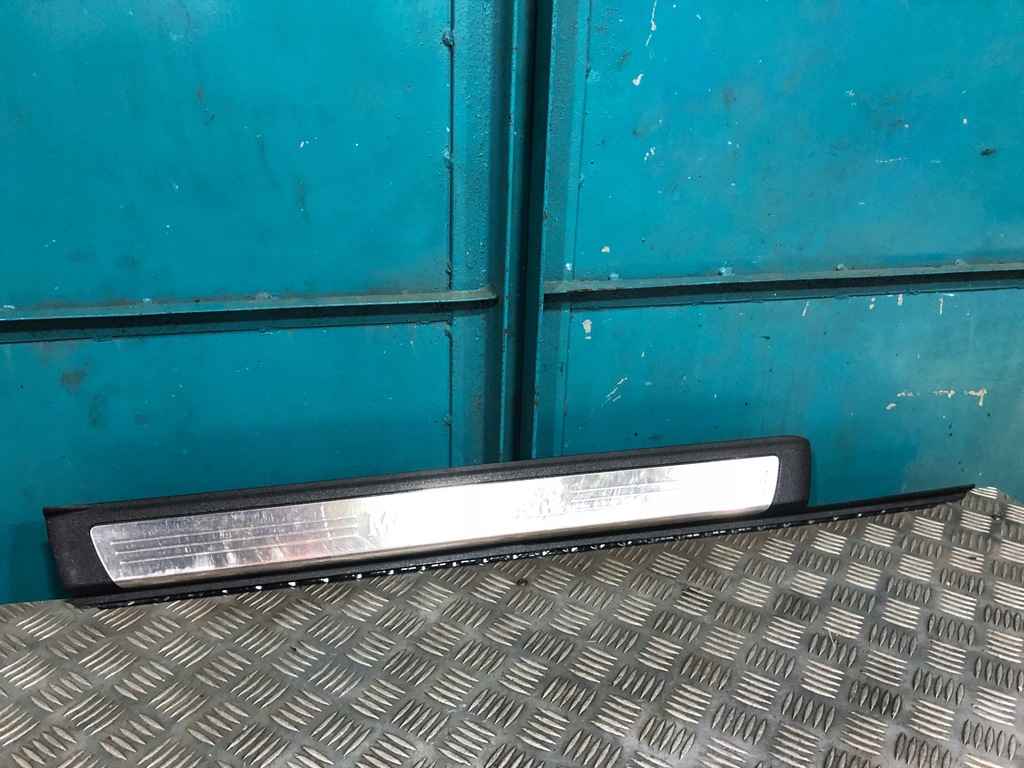 фото №1, Mercede r172 slk правая молдинг порог a1726800635