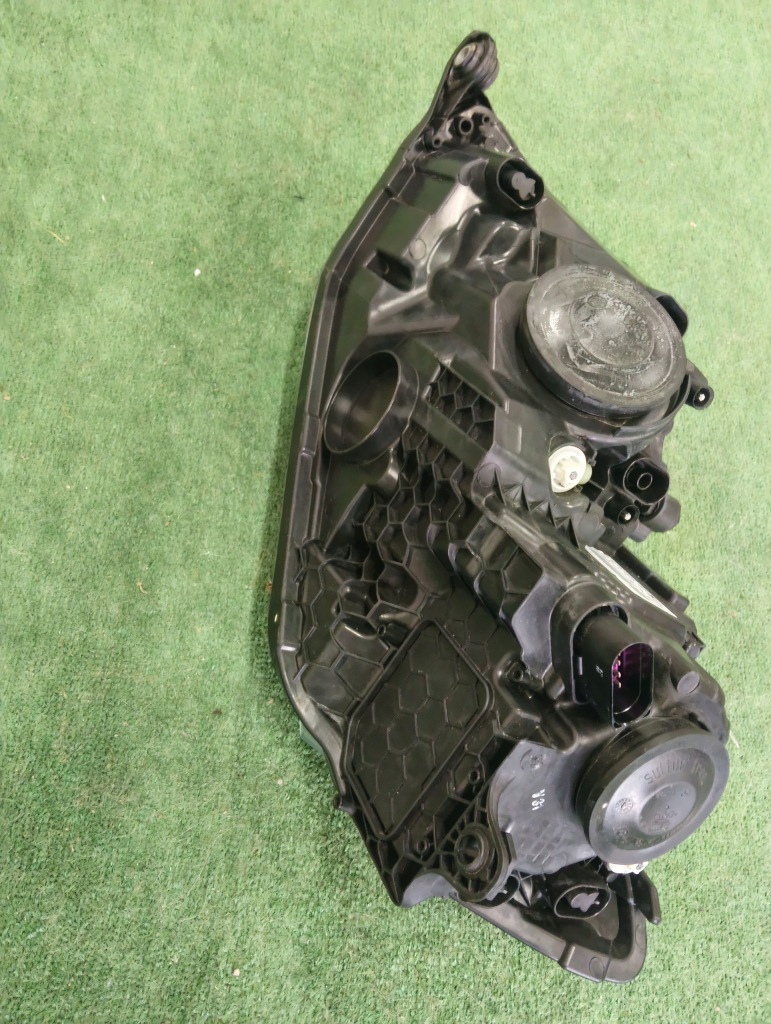 Фара перед передня правий skoda fabia 3 led 6v1.941.016.b Київ