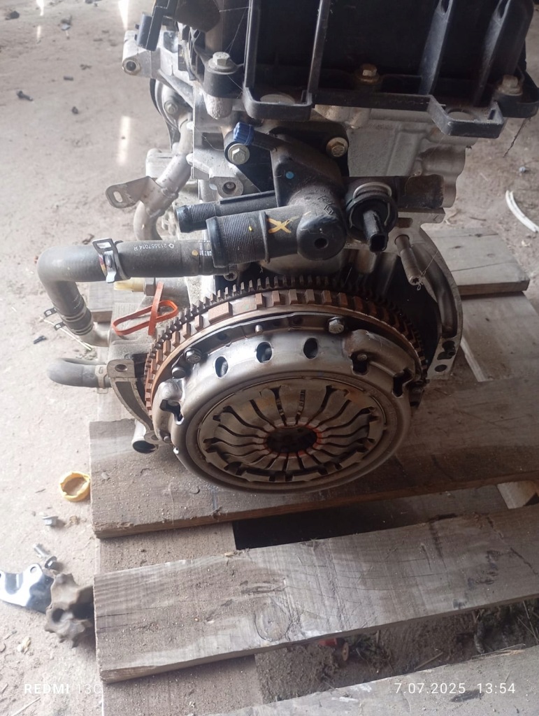 Двигатель стойку dacia renault 1,0 b4d 3400 10001 1989r Недорого