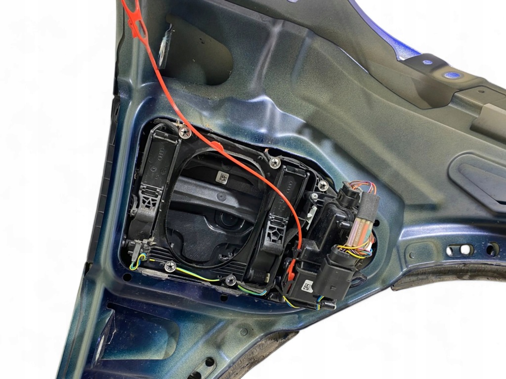 Audi e-tron 2021 крыло передний Киев