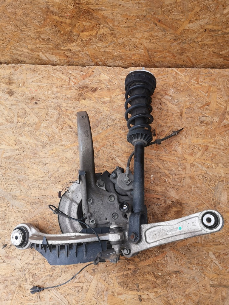 фото №5, Jaguar xe 2.0 d поворотный кулак правый перед рычаги