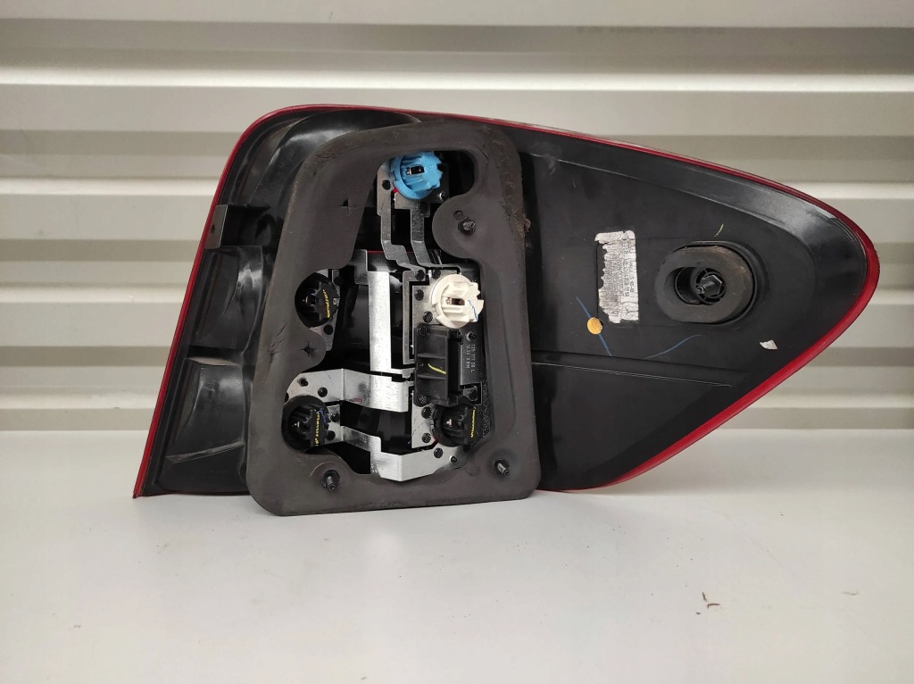 Лампа задний  задняя левая mercedes ml w164 Доставка