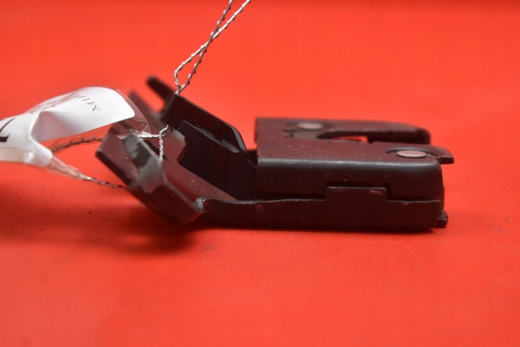 фото №6, Замок крышки задняя багажника vw jetta 5 v sedan usa 05-11