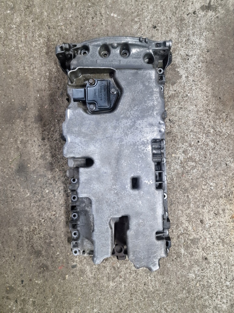 фото №1, Volvo xc70 2.4 поддон масляная 31216169 08-14