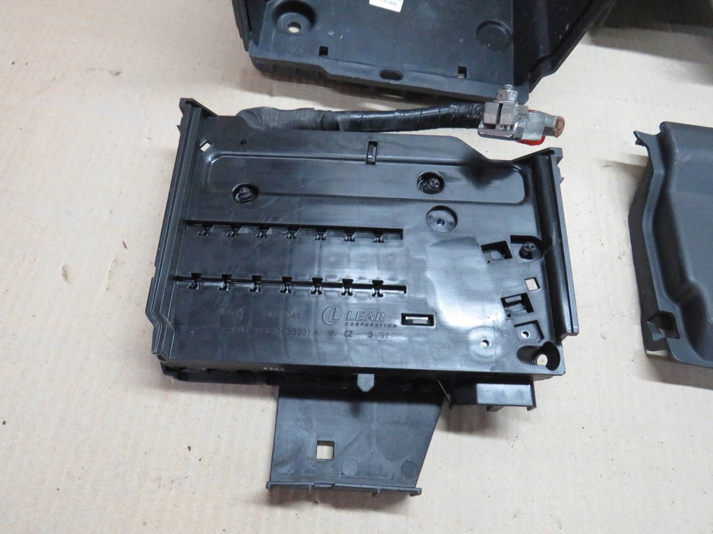 фото №5, Ford kuga ii mk2 корпус коробка аккумулятор