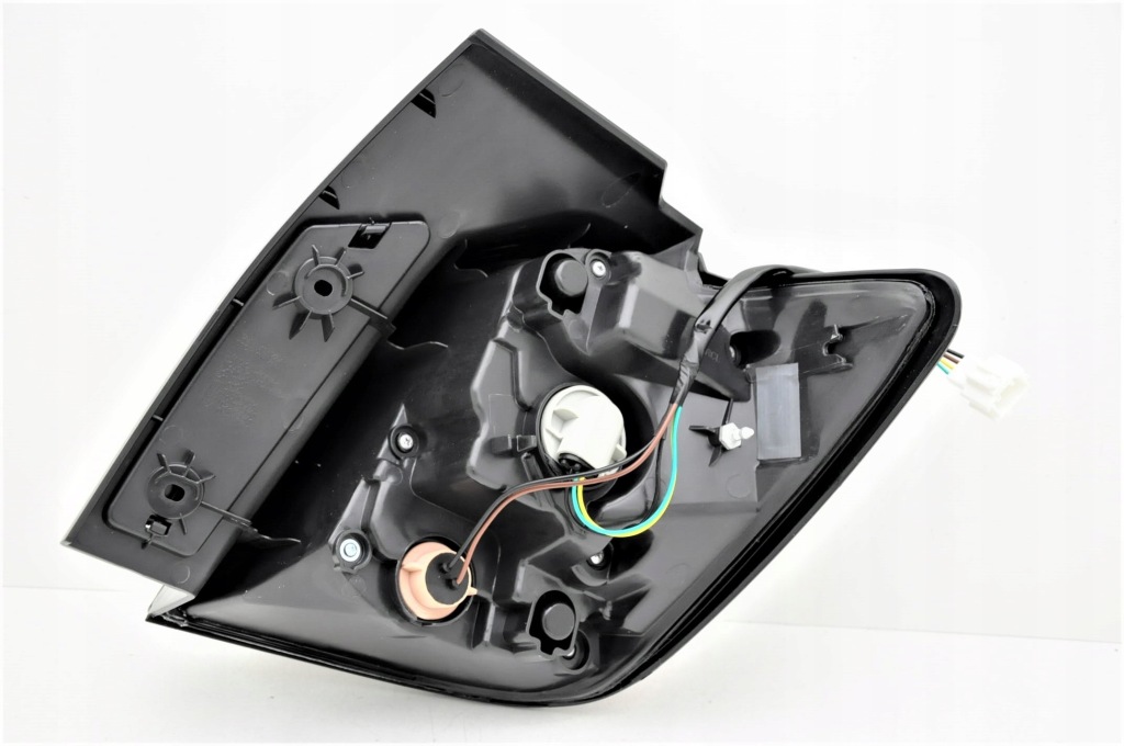 фото №4, Mitsubishi asx 20- лампа задняя левая nowa